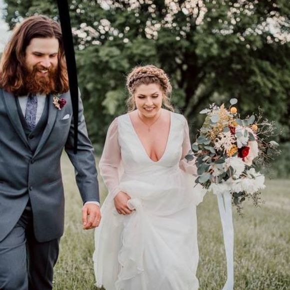 Meet your Posher, Megan - Picture 1 of 1